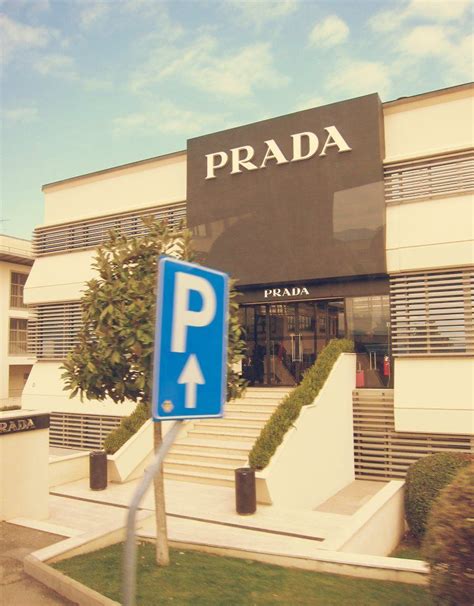 florence italy outlets prada|Prada outlet store florence.